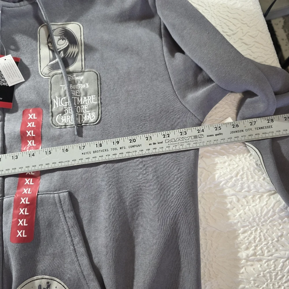 NWT Disney Nightmare Before Christmas Multi-Patch Full Zip Hoodie Gray XL - Picture 5 of 6